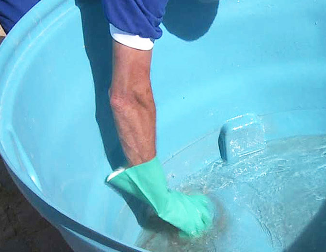 limpando caixa d'água